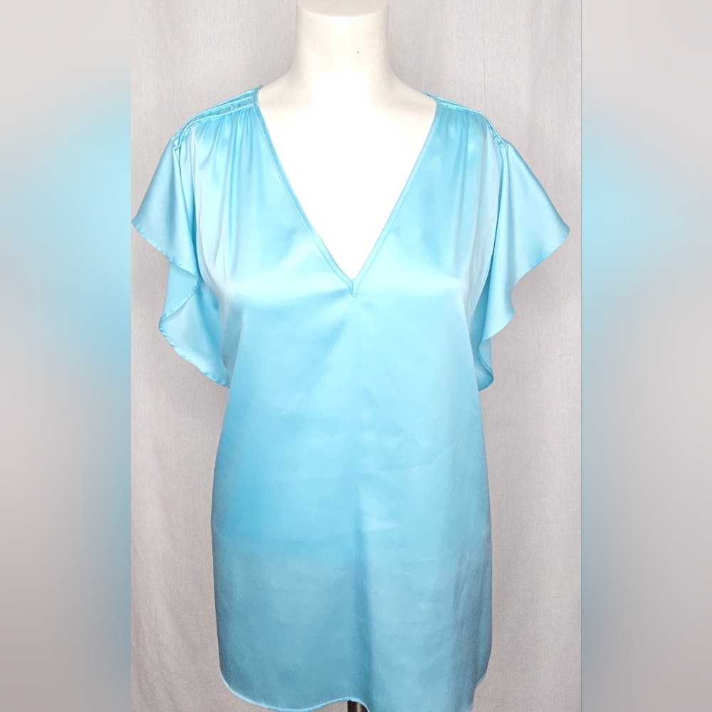 White House Black Market Sky Blue Satin V-Neck Flutter Sleeve Blouse NWOT Size M
